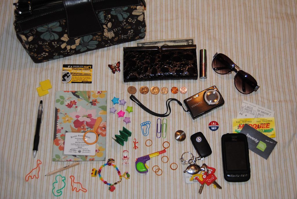 2-in-1 sun-visor glasses and ticket clip