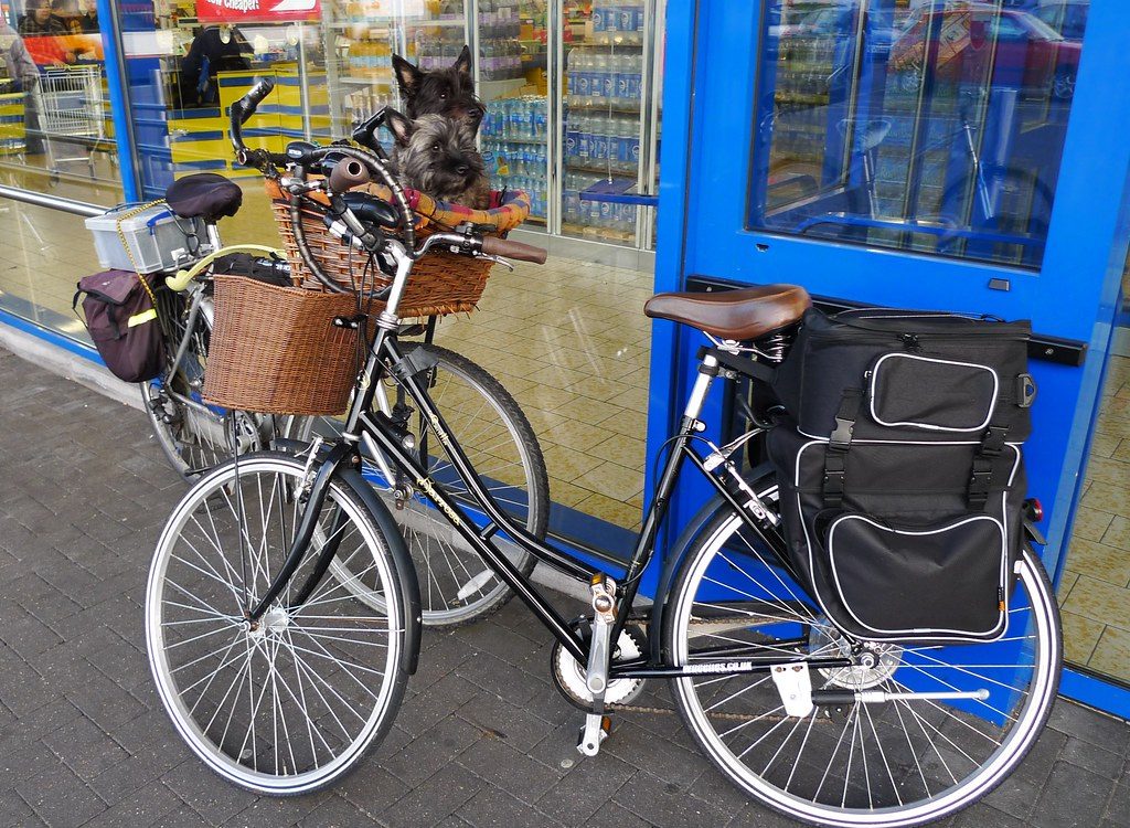 Bicycle lock frame-protector wrap sleeve