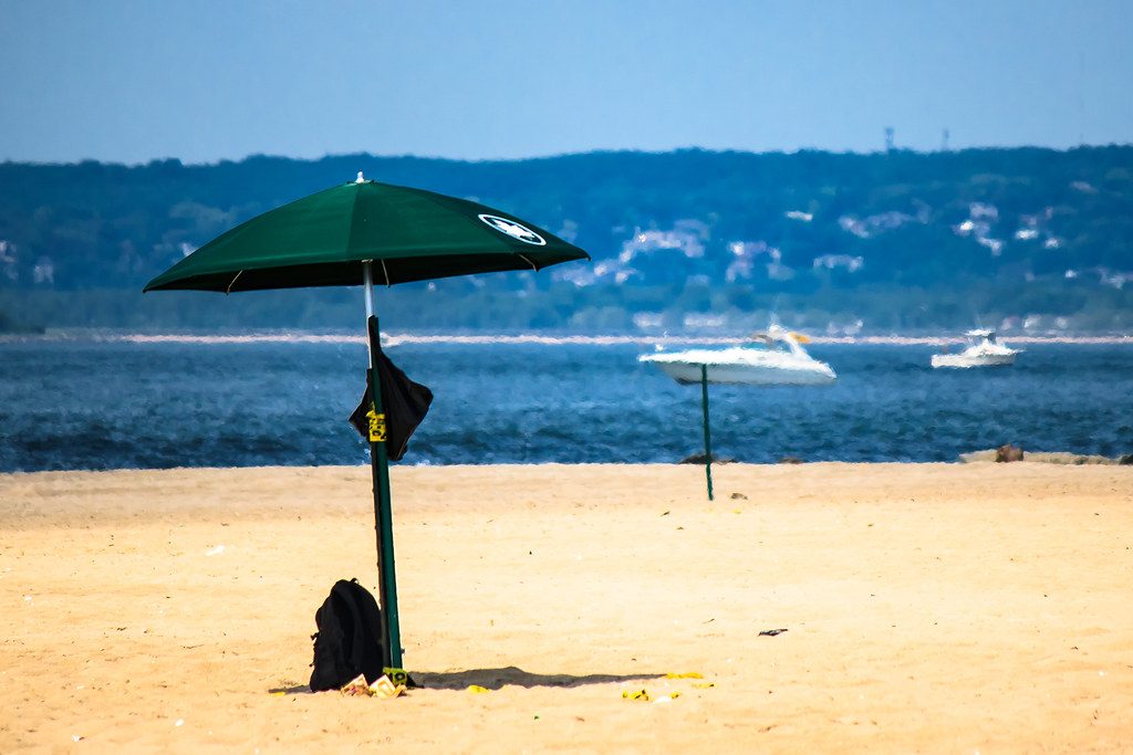 Clamp-on beach chair umbrella (UPF 50+)