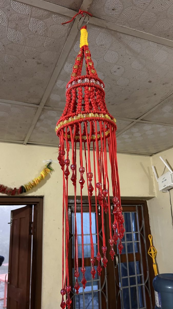Colorful window-hanging lantern set