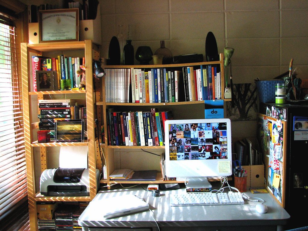 Desk-side headphone hanger clamp