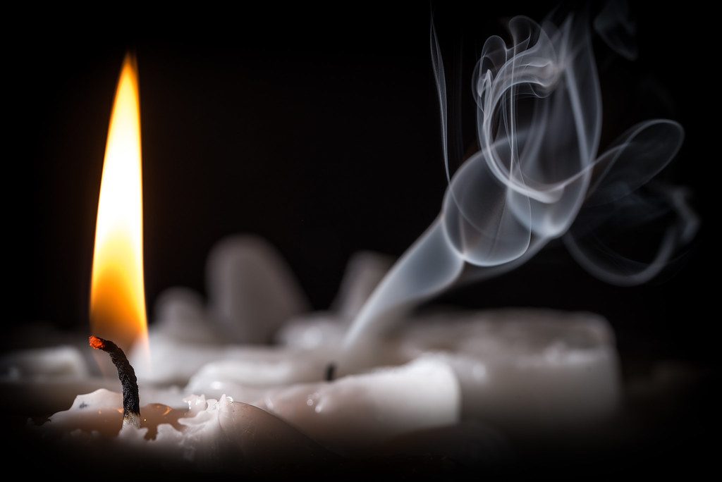 LED flameless candles & themed lighting