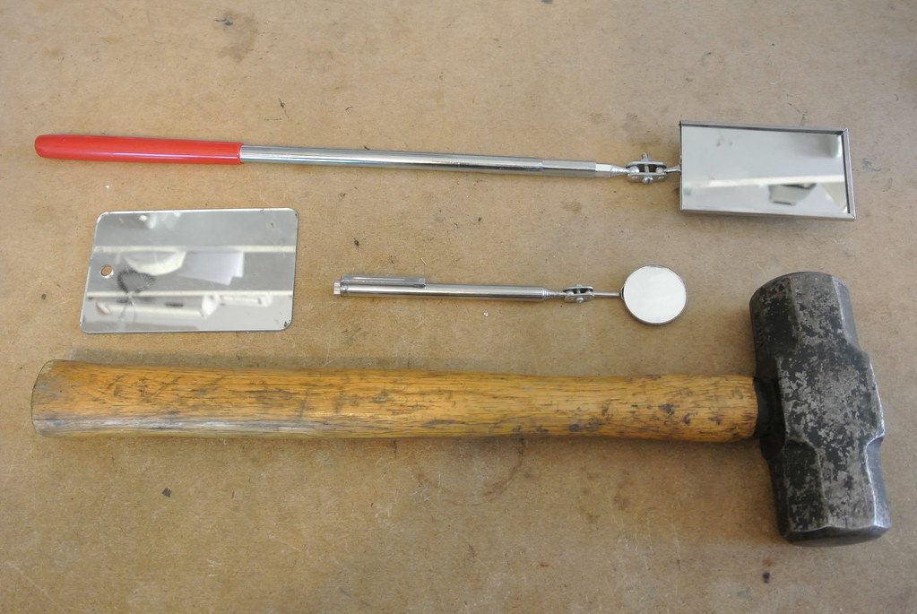Magnetic pickup tool with inspection mirror