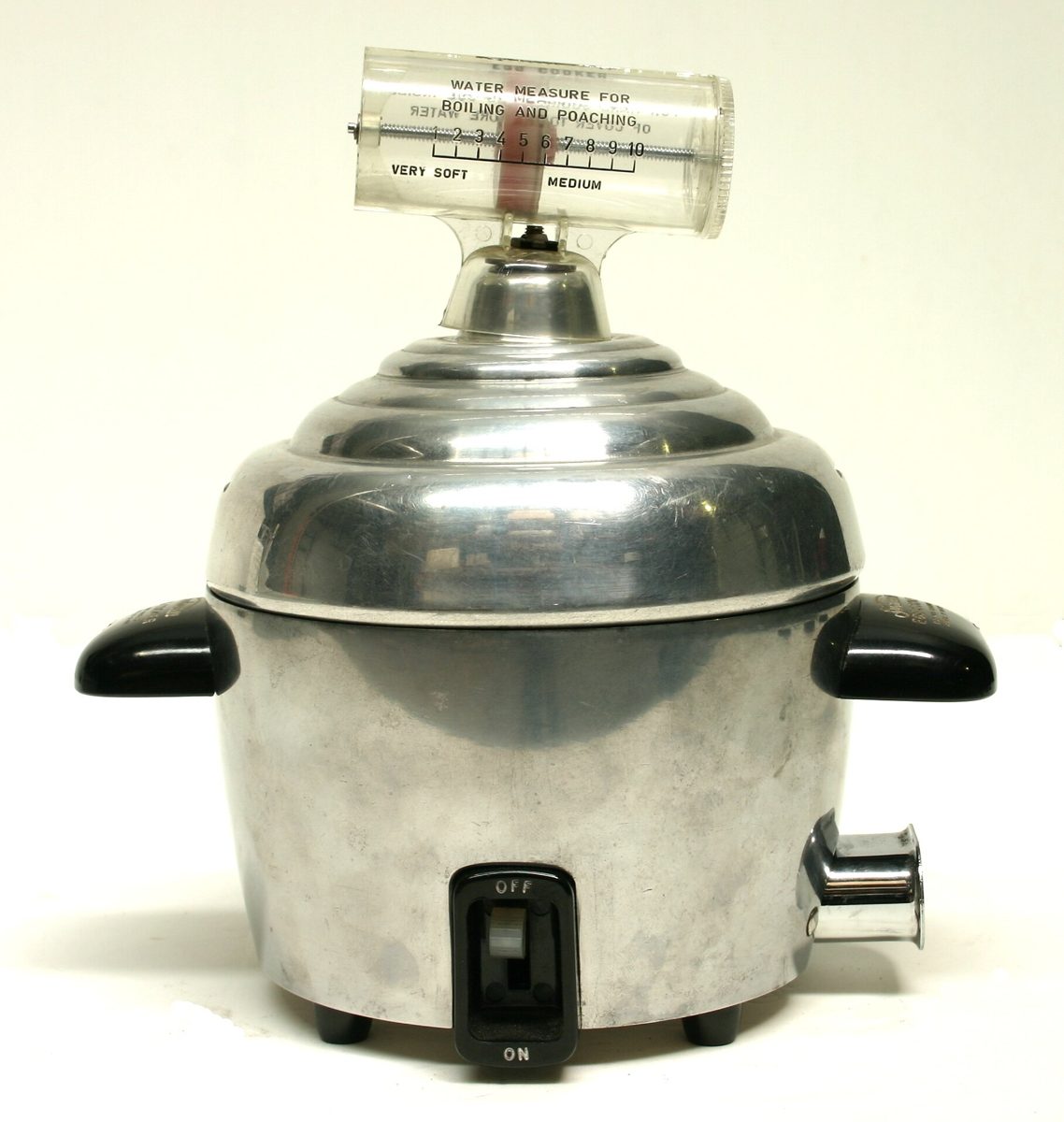 Rapid electric egg cooker