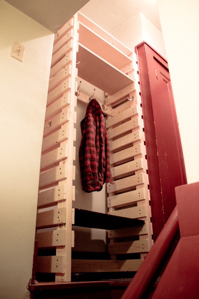 Reusable mud-room boot drip tray liner
