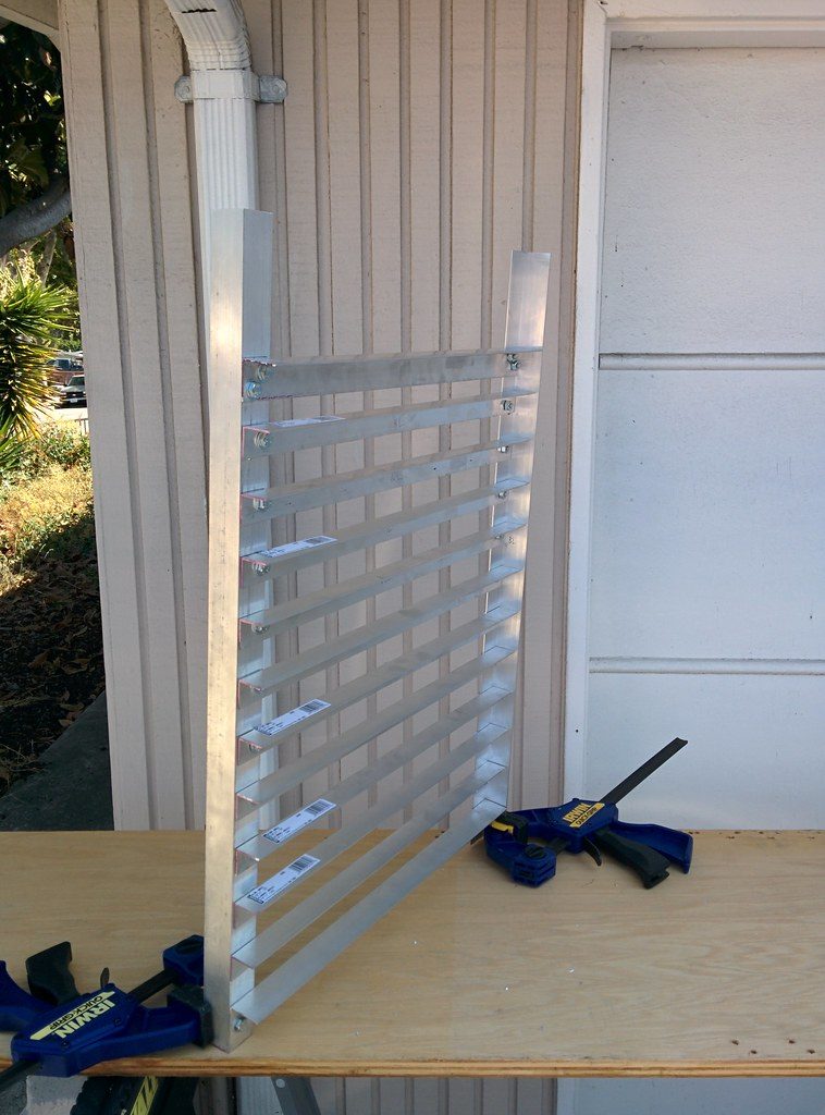 Wet boot drying rack insert tray