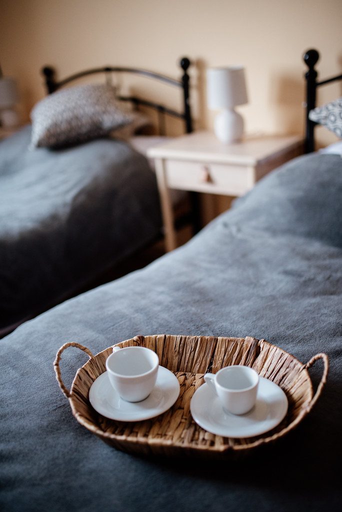 Woven decorative tray